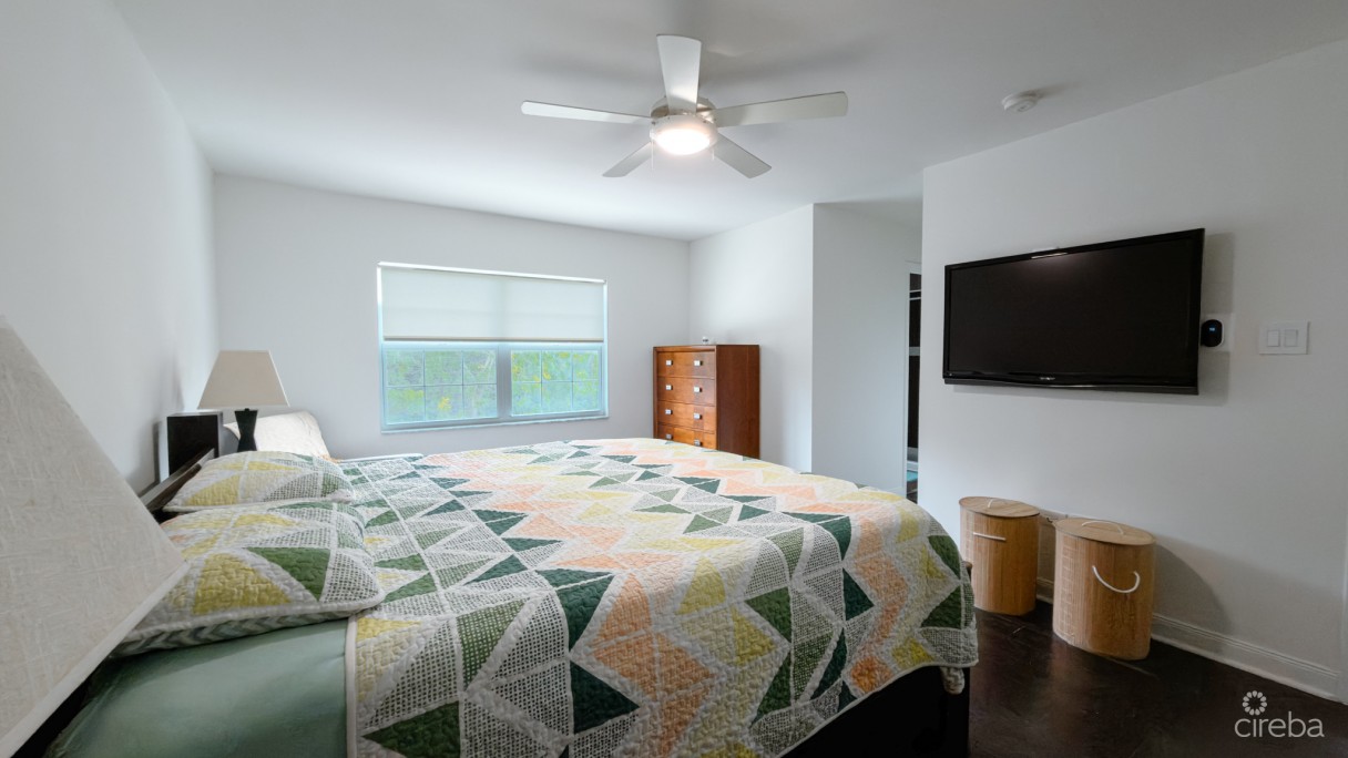 Bel Air Manor 3 Bedroom Townhouse - Image 17