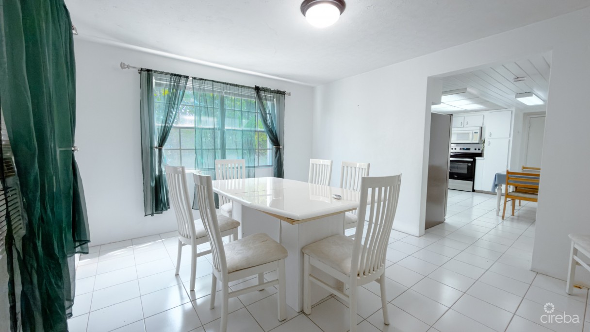 Twinflowers Double Parcel Residence - Image 2