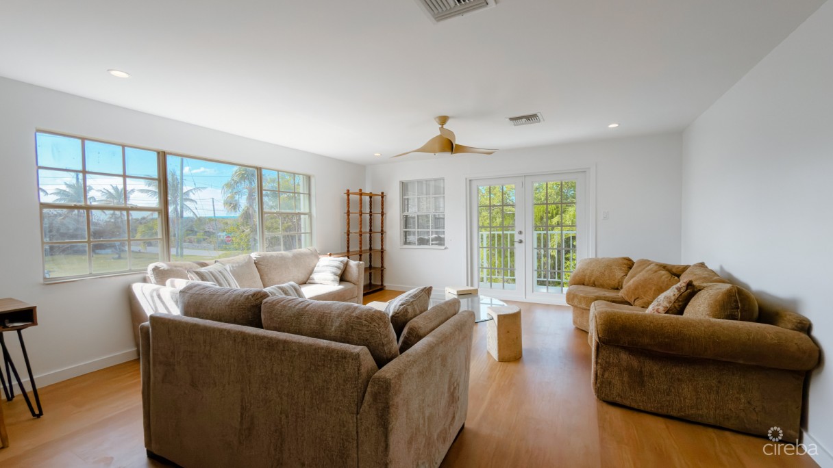 Twinflowers Double Parcel Residence - Image 4