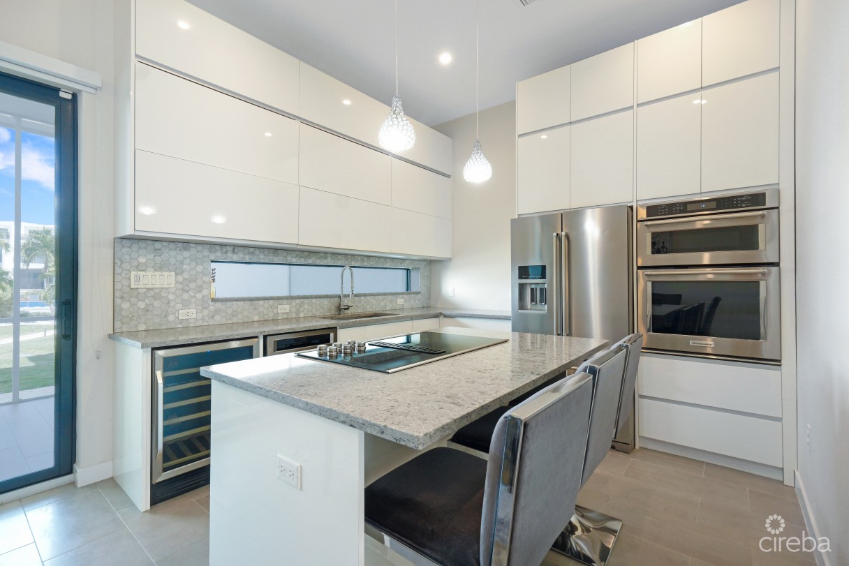 Vela 164 - 3 Bedroom Townhome - Image 6