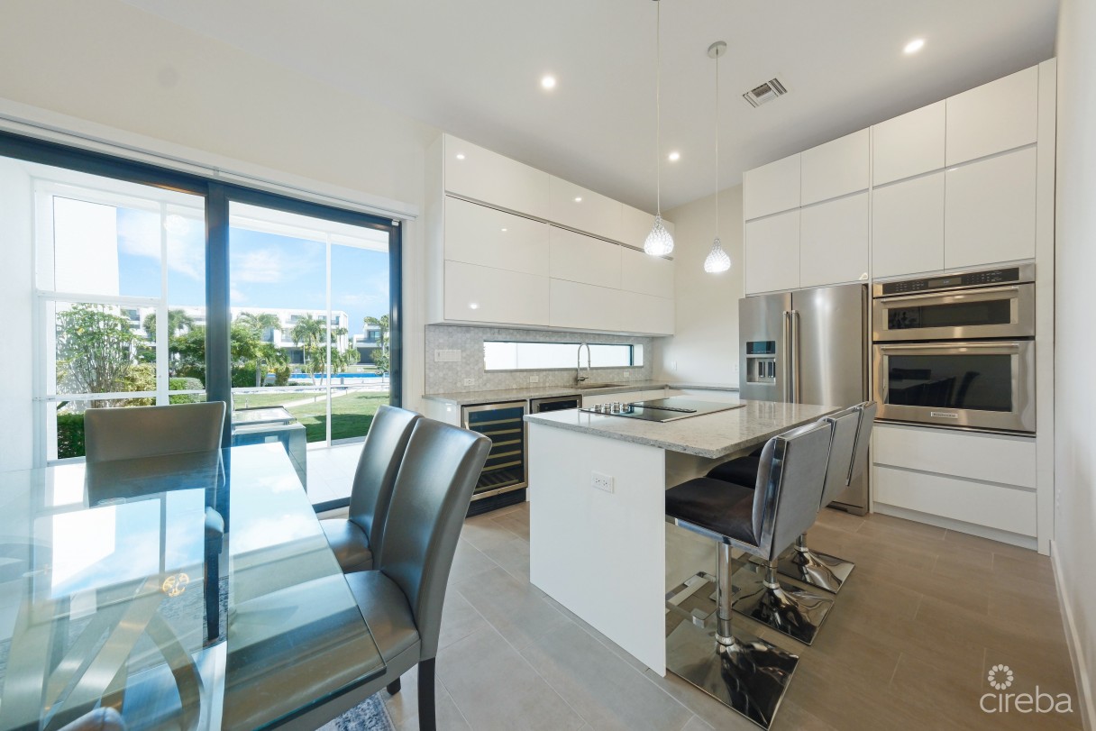 Vela 164 - 3 Bedroom Townhome - Image 7