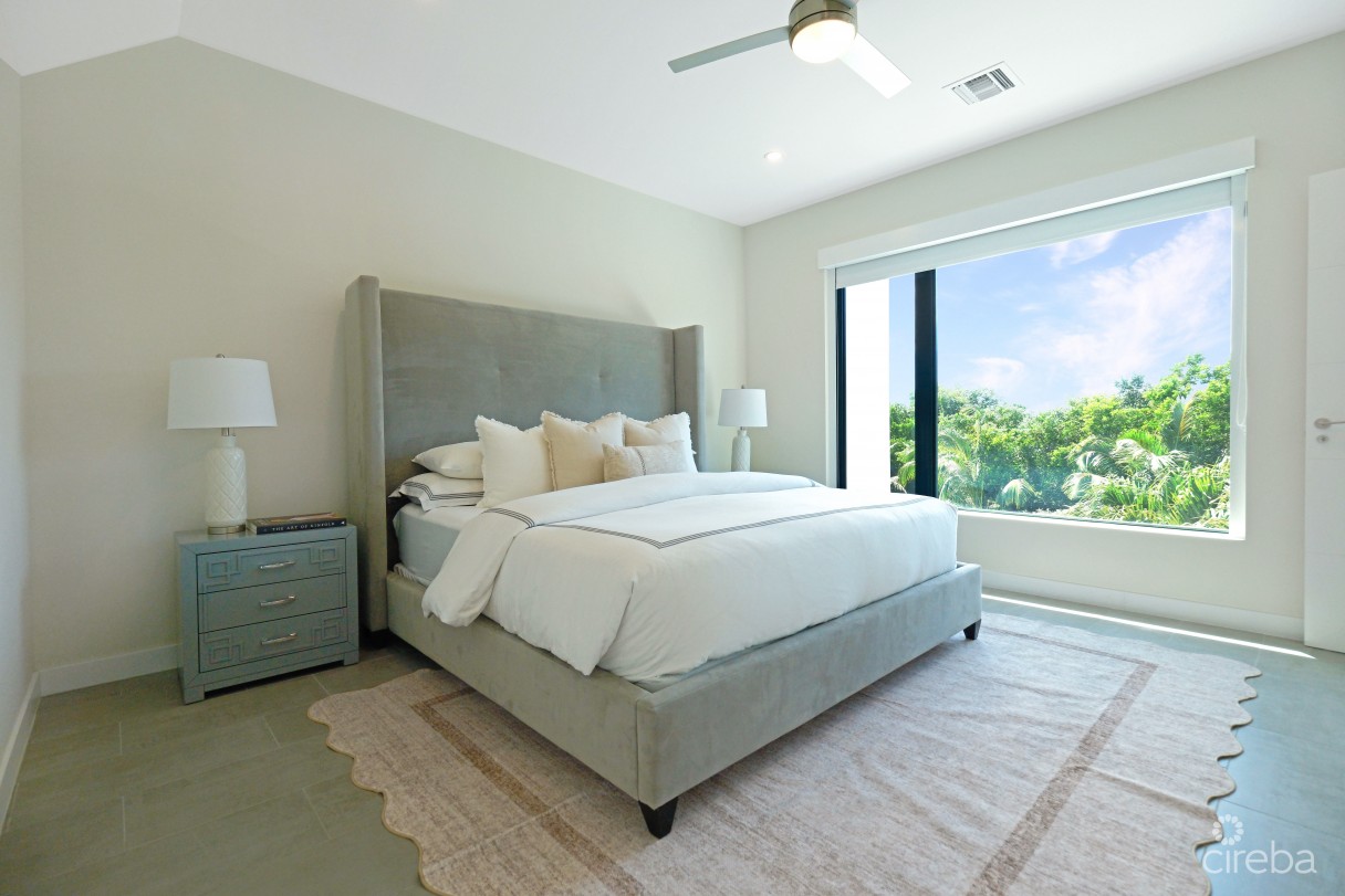 Vela 164 - 3 Bedroom Townhome - Image 9