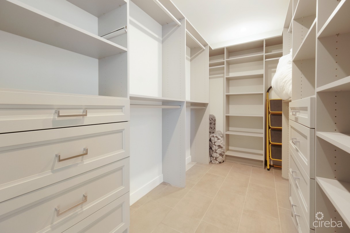 Vela 164 - 3 Bedroom Townhome - Image 14