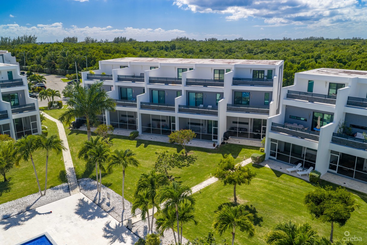 Vela 164 - 3 Bedroom Townhome - Image 1