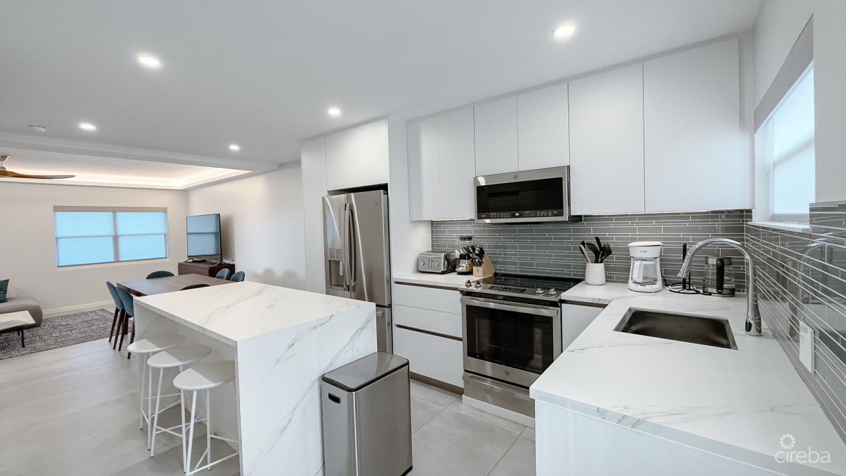 Plantation Village Seven Mile Beach - Image 2