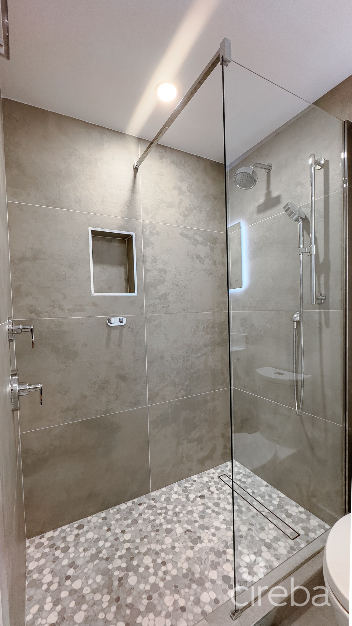 Plantation Village Seven Mile Beach - Image 13