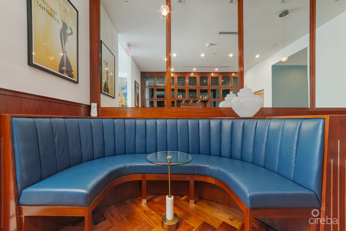 Fin Penthouse 29 - Image 21