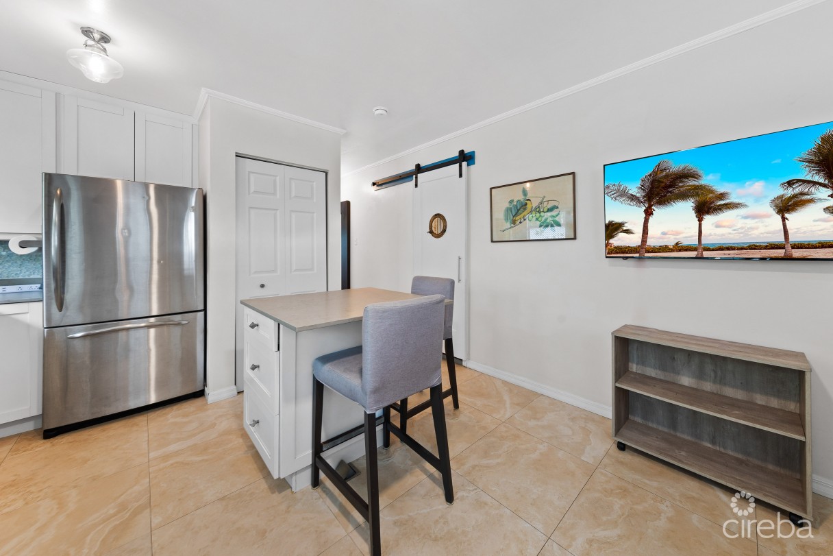 Starlet Crescent Duplex, West Bay - Image 15