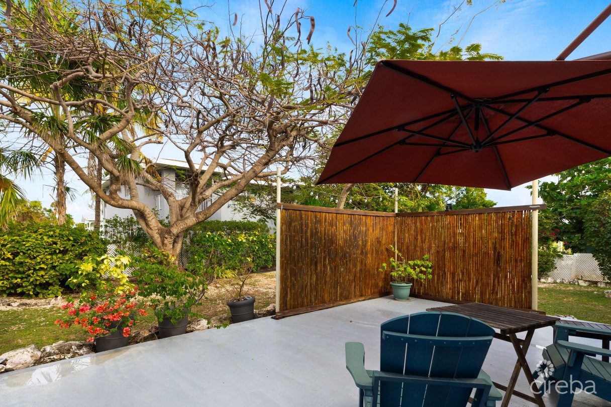 Starlet Crescent Duplex, West Bay - Image 18