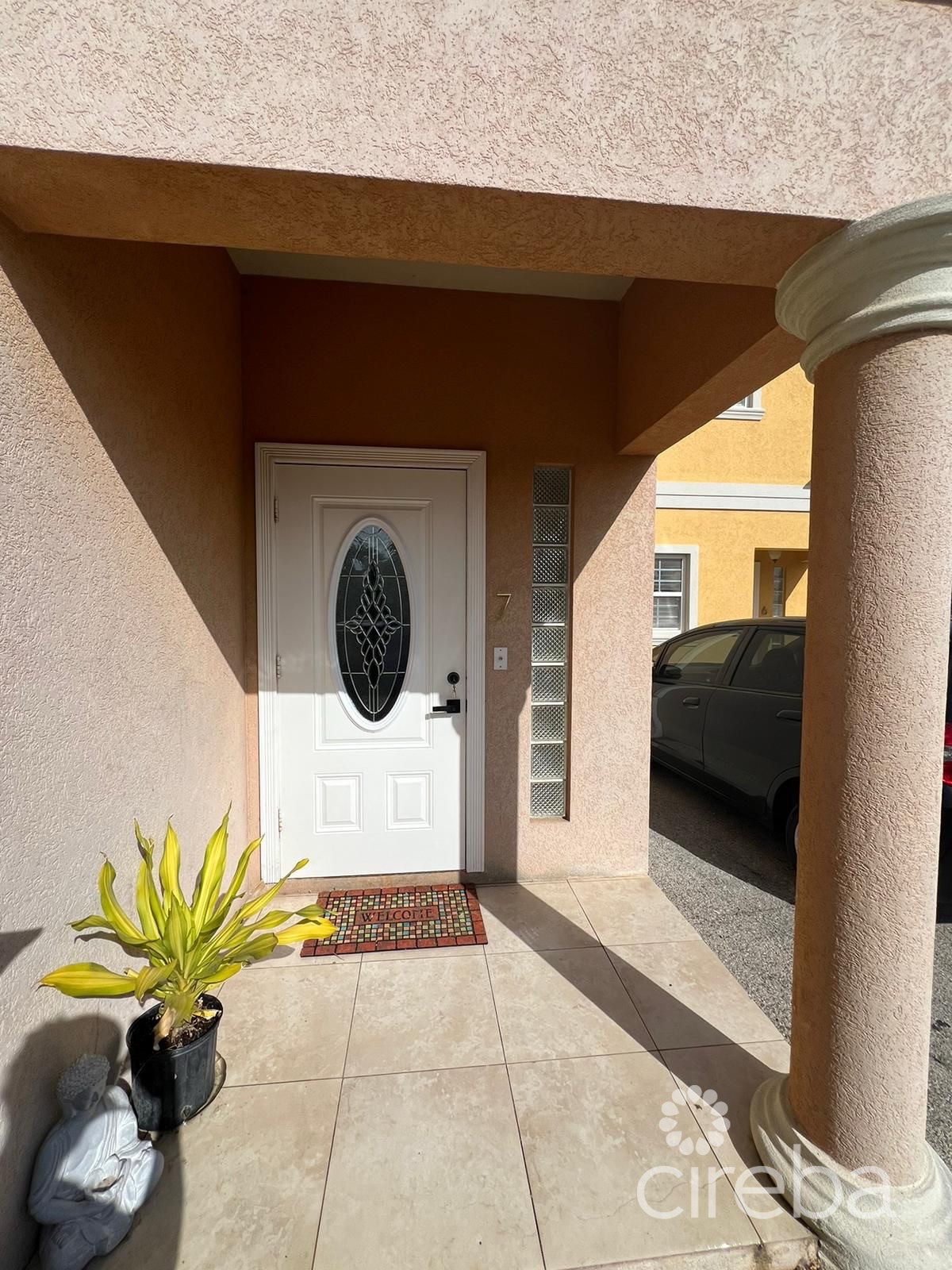 Lower Valley Luxury Townhouse - Image 8