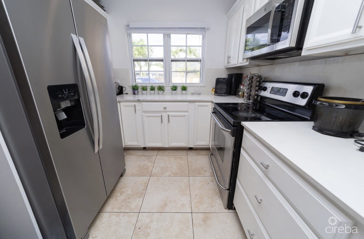 Lower Valley Luxury Townhouse - Image 12