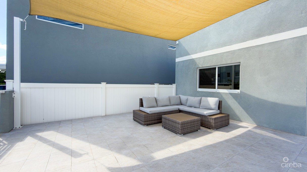 Ocean Reach 2 Bed Townhouse - Image 19