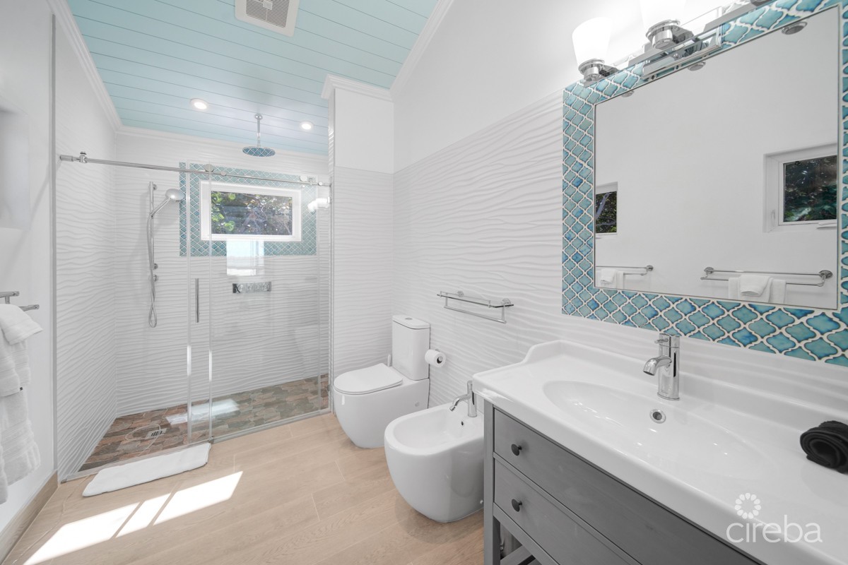 Rum Point Beach Front  Villa - Image 19