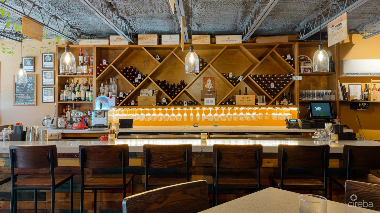 V20 - Wine Bar & Restaurant For Sale - Image 2