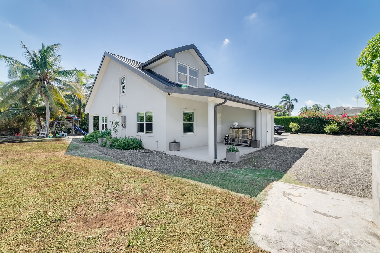 Elevated, 6-bedroom  Single Family Home On A Massive Parcel - Image 1