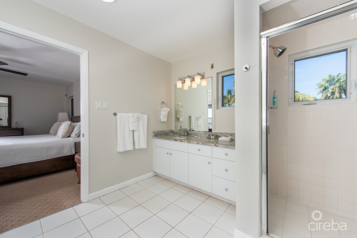 Pools Of The Kai - Beachfront Oasis In Rum Point - Image 5