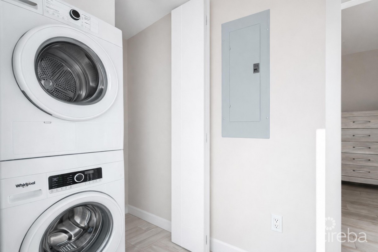 Downtown Reach 405 - Image 13