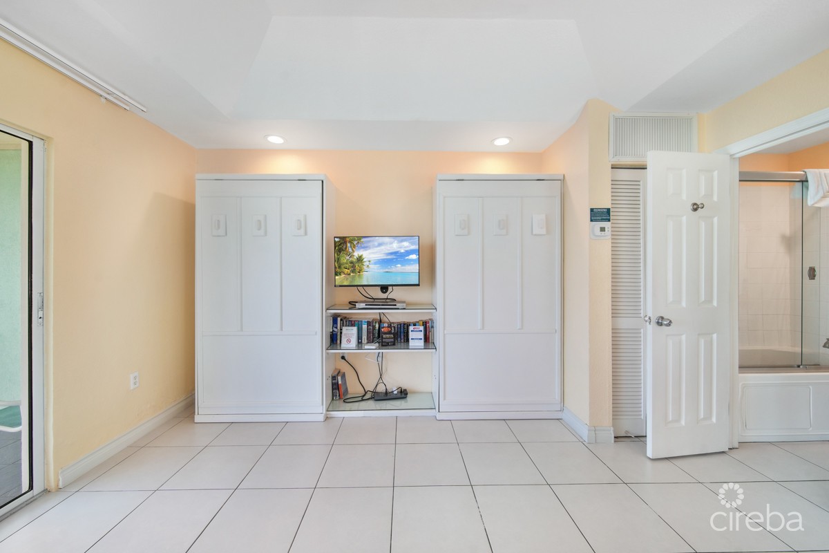 Compass Point 205 - One Bedroom - Image 14