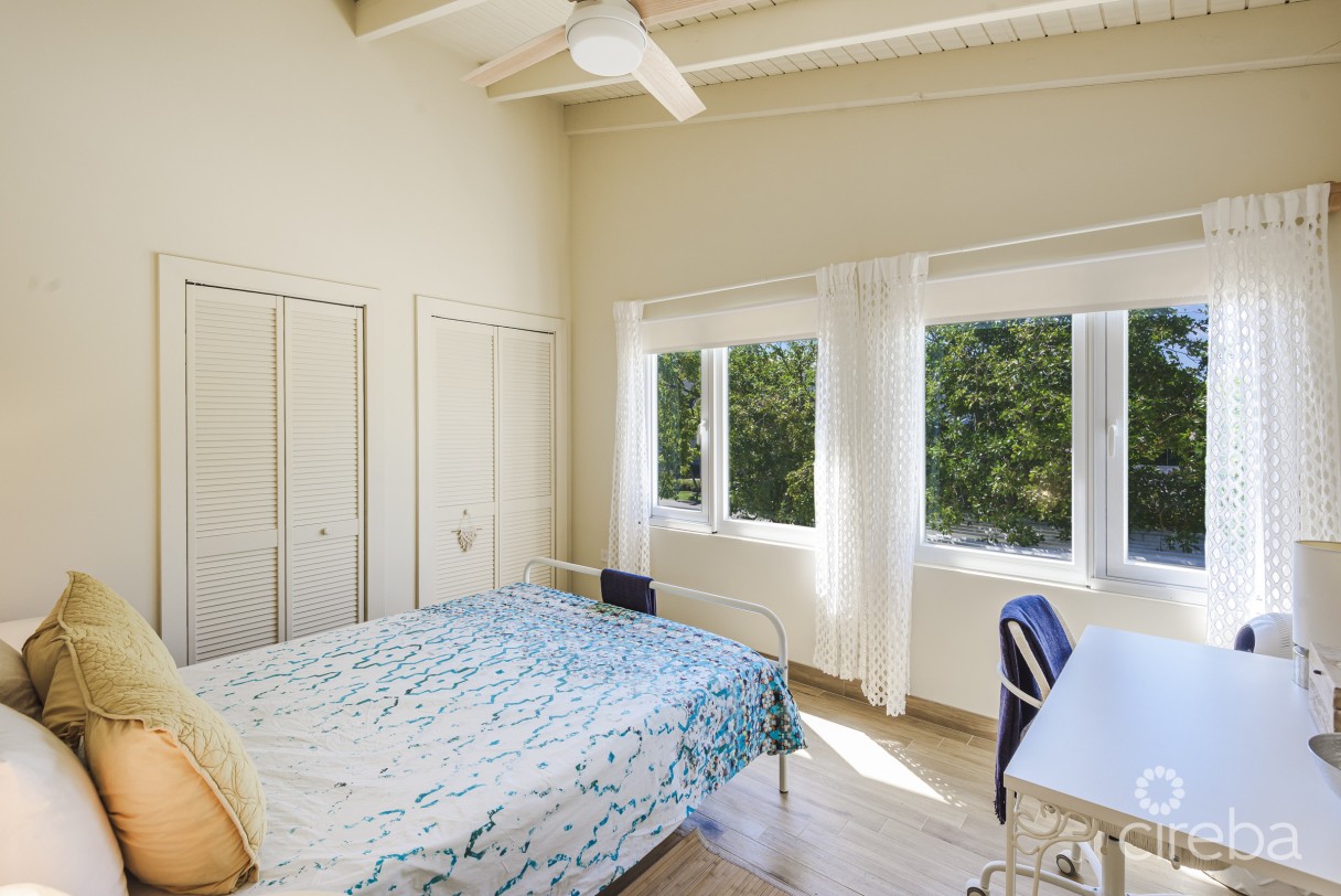 Remastered Mid-century Modern Home - Image 18