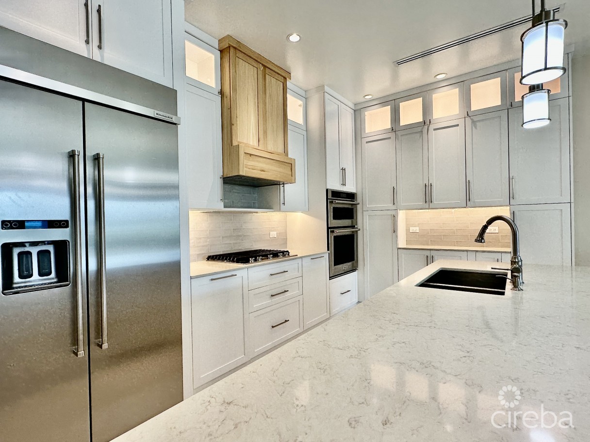 South Bay Residence In South Sound - Image 2