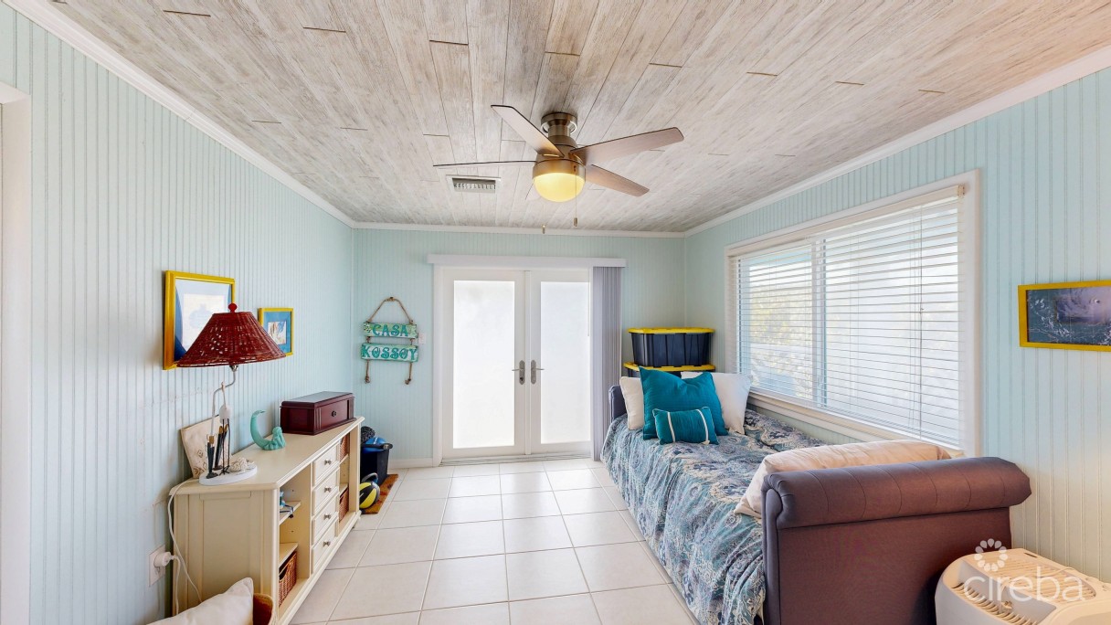 Cayman Brac Ocean Front Home - Image 9
