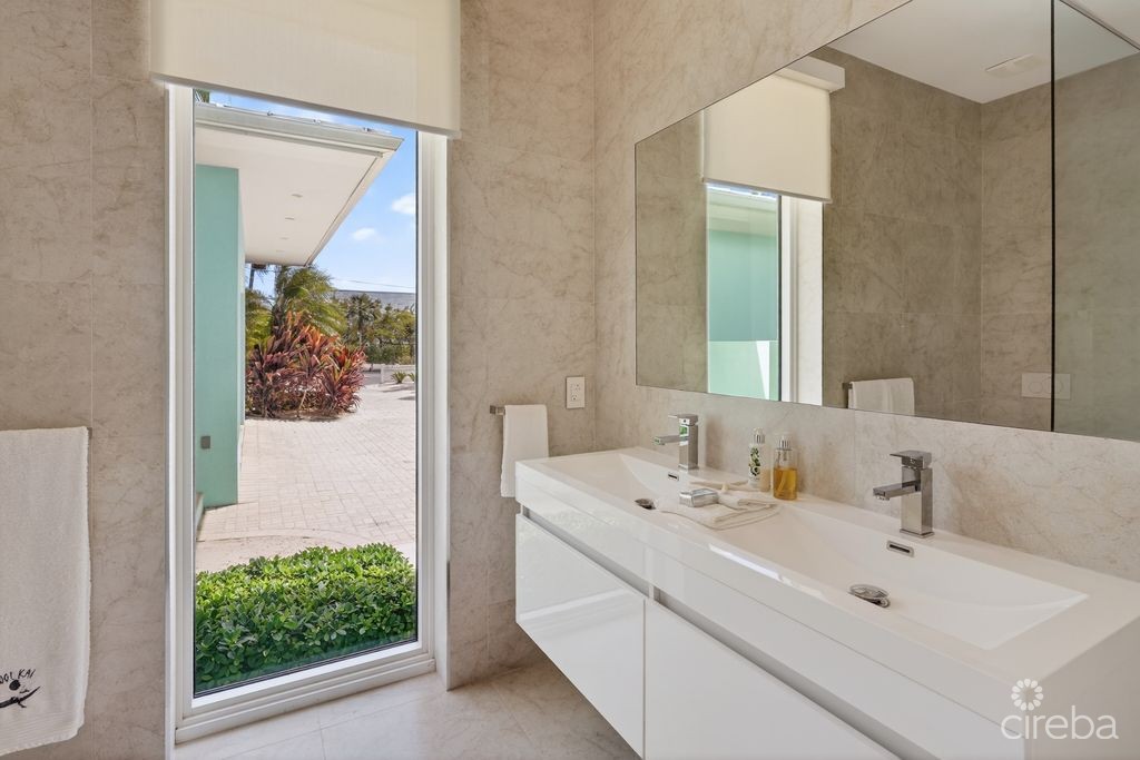 Kool Kai, Cayman Kai - Image 9