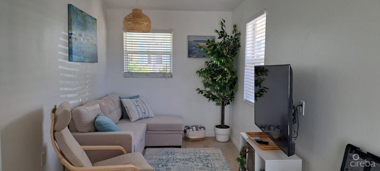 Conch Club Cottage-little Cayman - Image 2