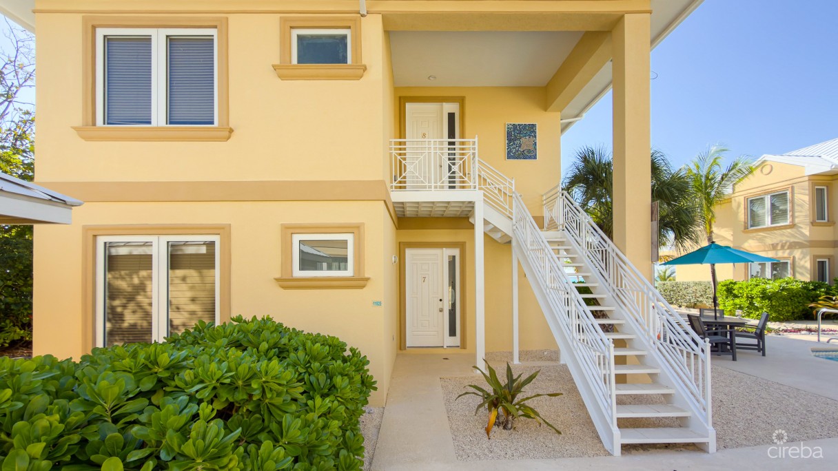 Beachfront Condo The Club Little Cayman - Image 18