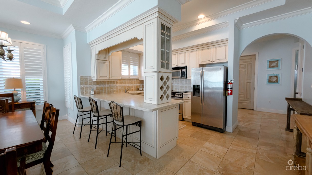 Beachfront Condo The Club Little Cayman - Image 8