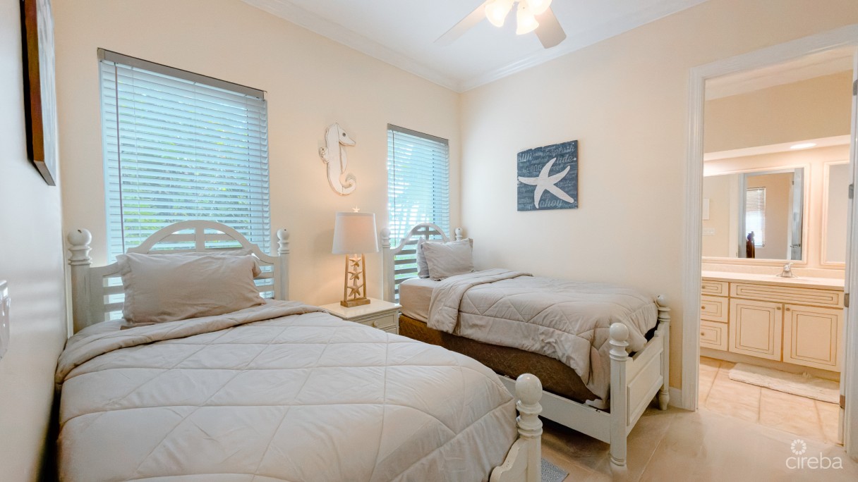 Beachfront Condo The Club Little Cayman - Image 14