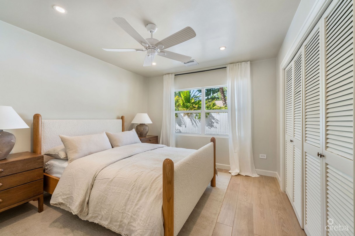 Snug Harbour Designer Renovated 4 Bedroom Home - Image 3