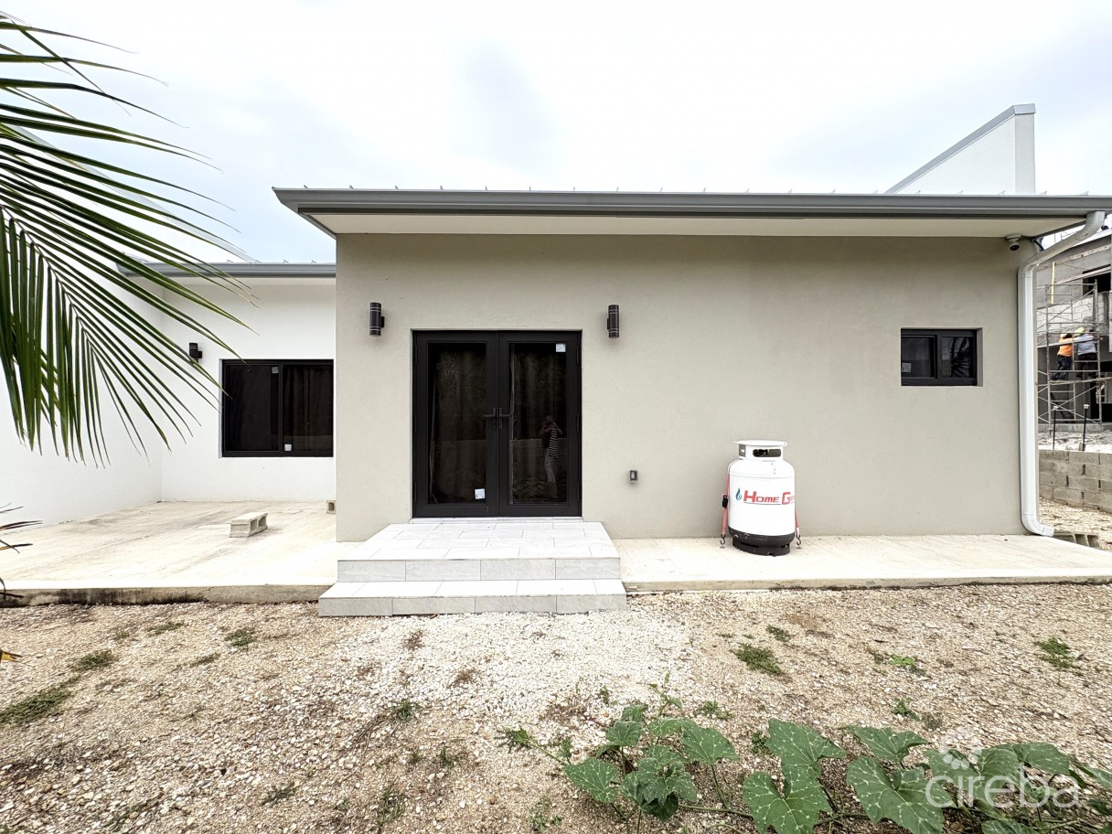 Lower Valley Duplex - Image 20