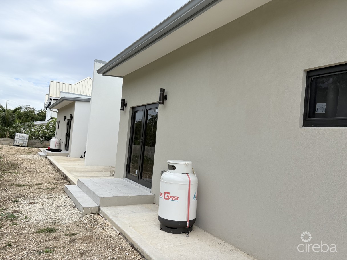 Lower Valley Duplex - Image 22