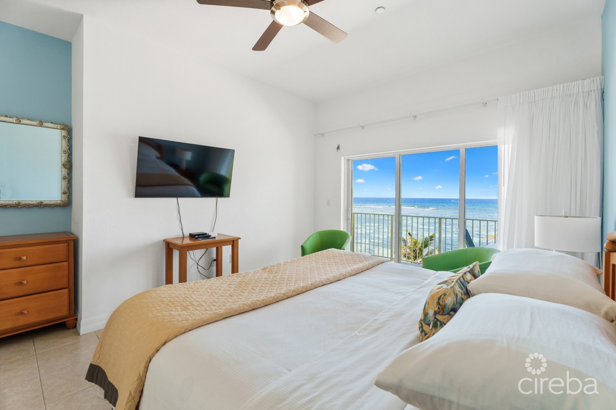 Castaway Cove Beachfront - 2 Bed, 2 Bath, A And B Lock Off Unit - Image 11