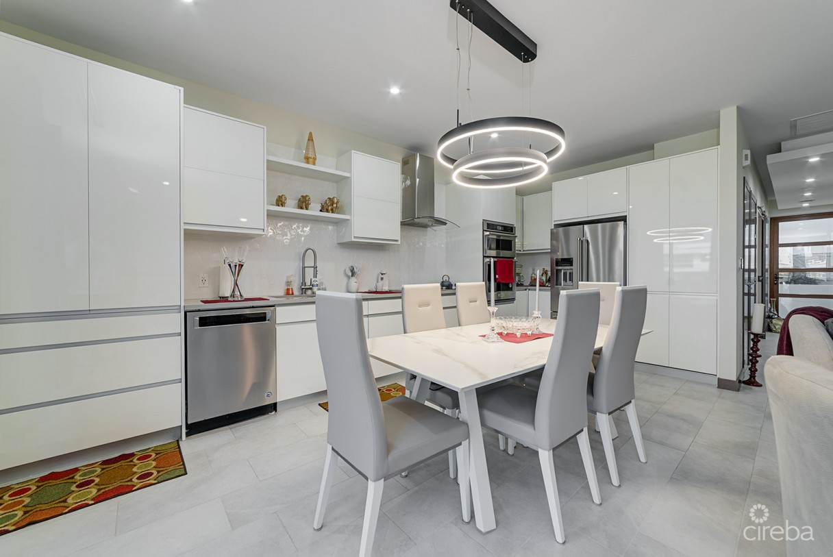 Beautiful Arvia Three Bedroom - Image 3