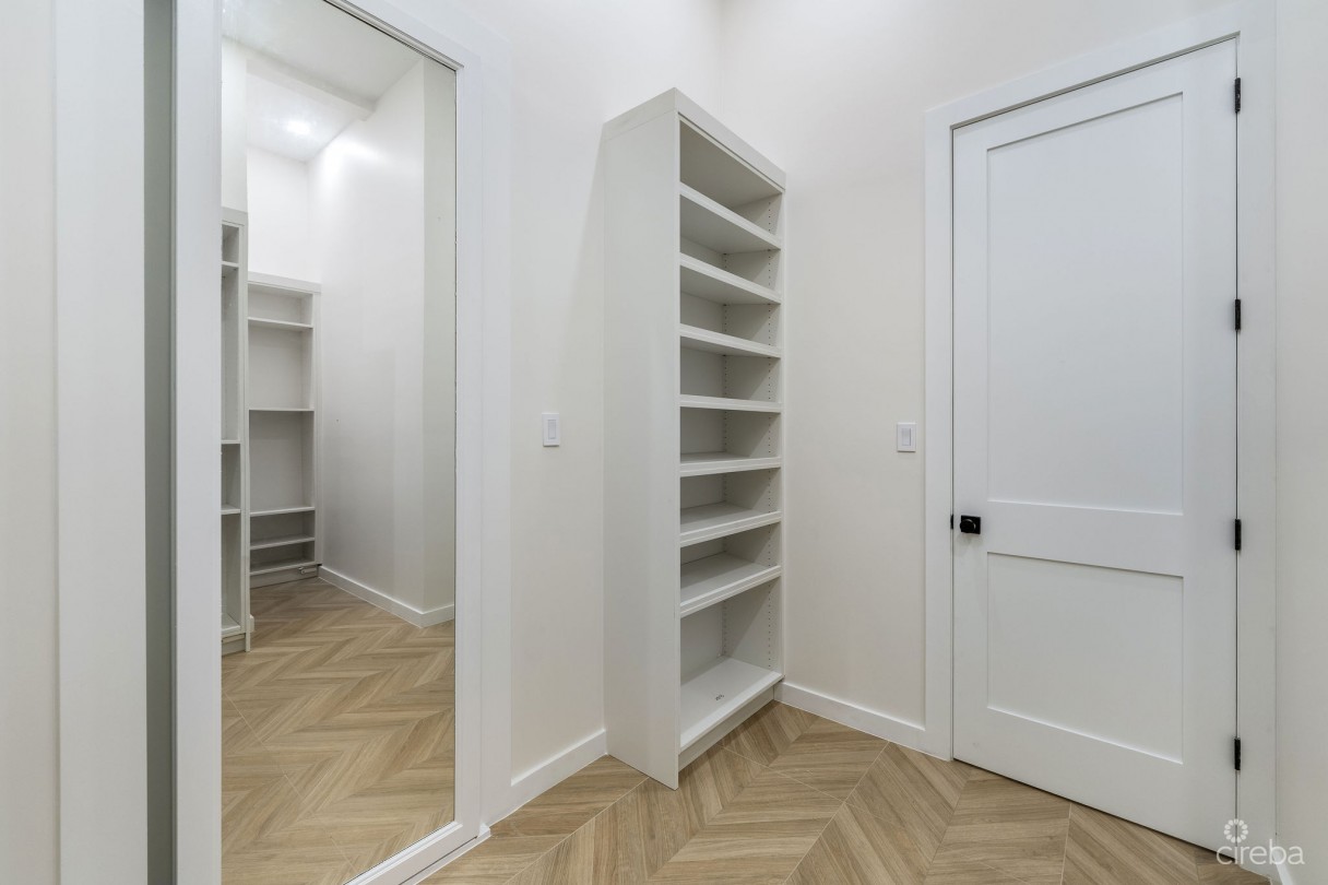 Bel Air Dr, South Sound - Custom New Build - Image 14