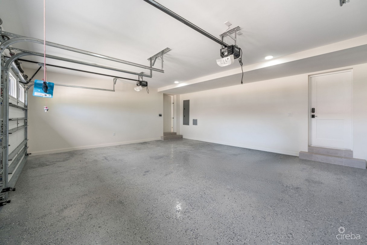 Bel Air Dr, South Sound - Custom New Build - Image 29