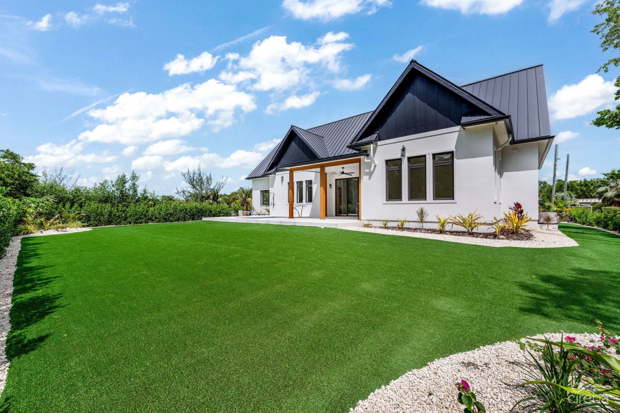 Bel Air Dr, South Sound - Custom New Build - Image 33