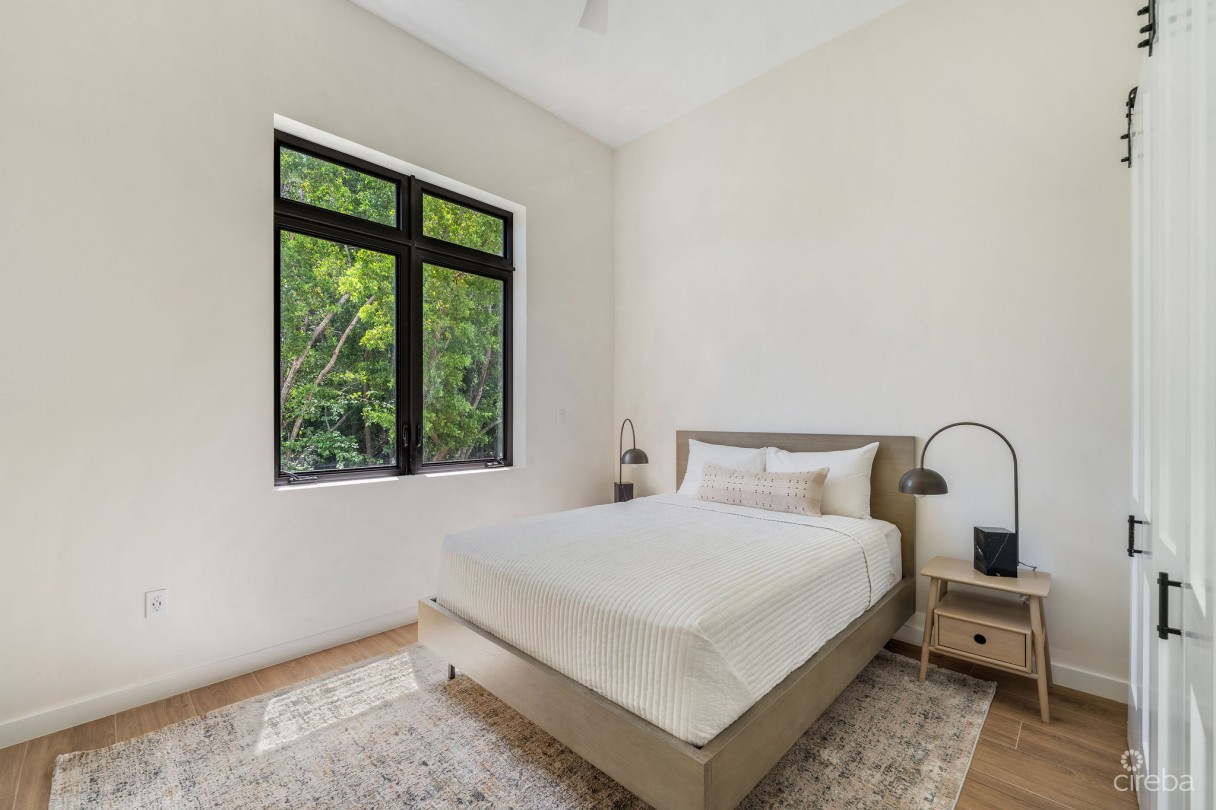 Bel Air Dr, South Sound - Custom New Build - Image 20