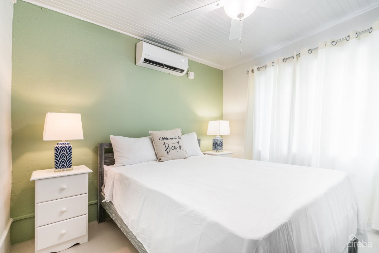 Charming Oceanview Cottage Expansive 0.89 Acre Lot - Image 2