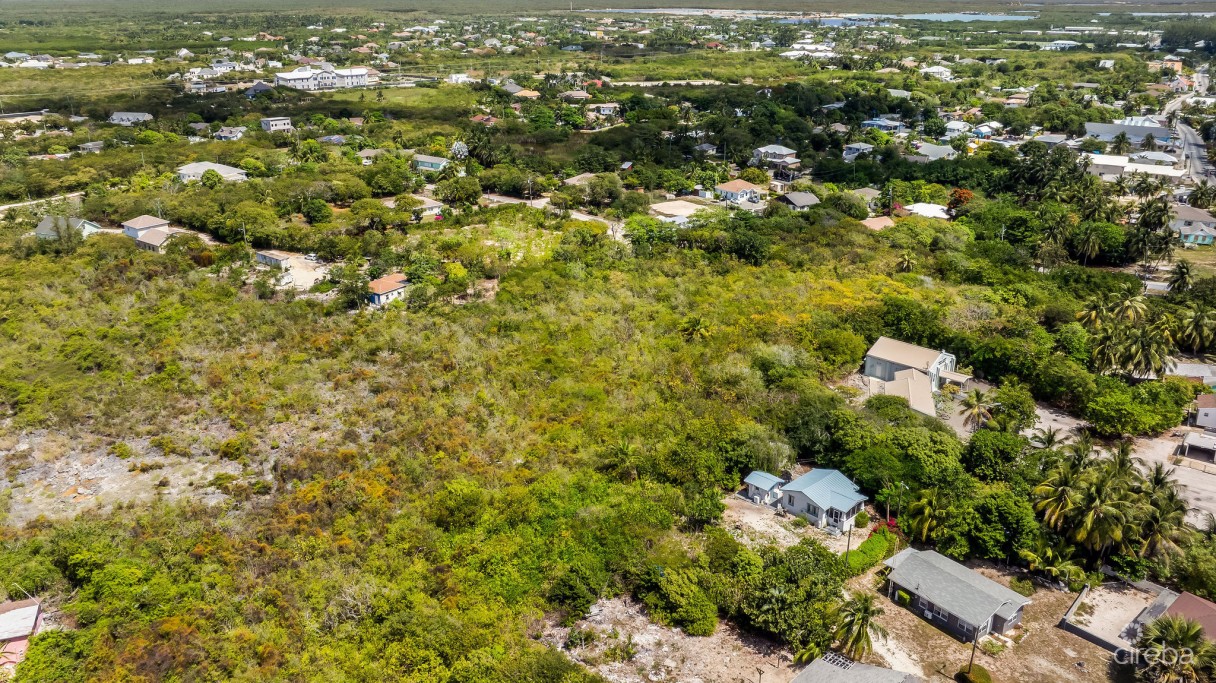 Charming Oceanview Cottage Expansive 0.89 Acre Lot - Image 12