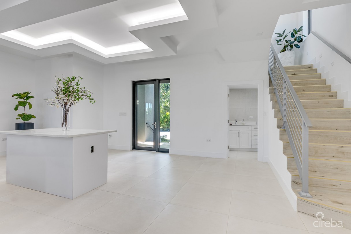 Royal Palms - 5 Bedroom Estate W/rental Unit - Image 13