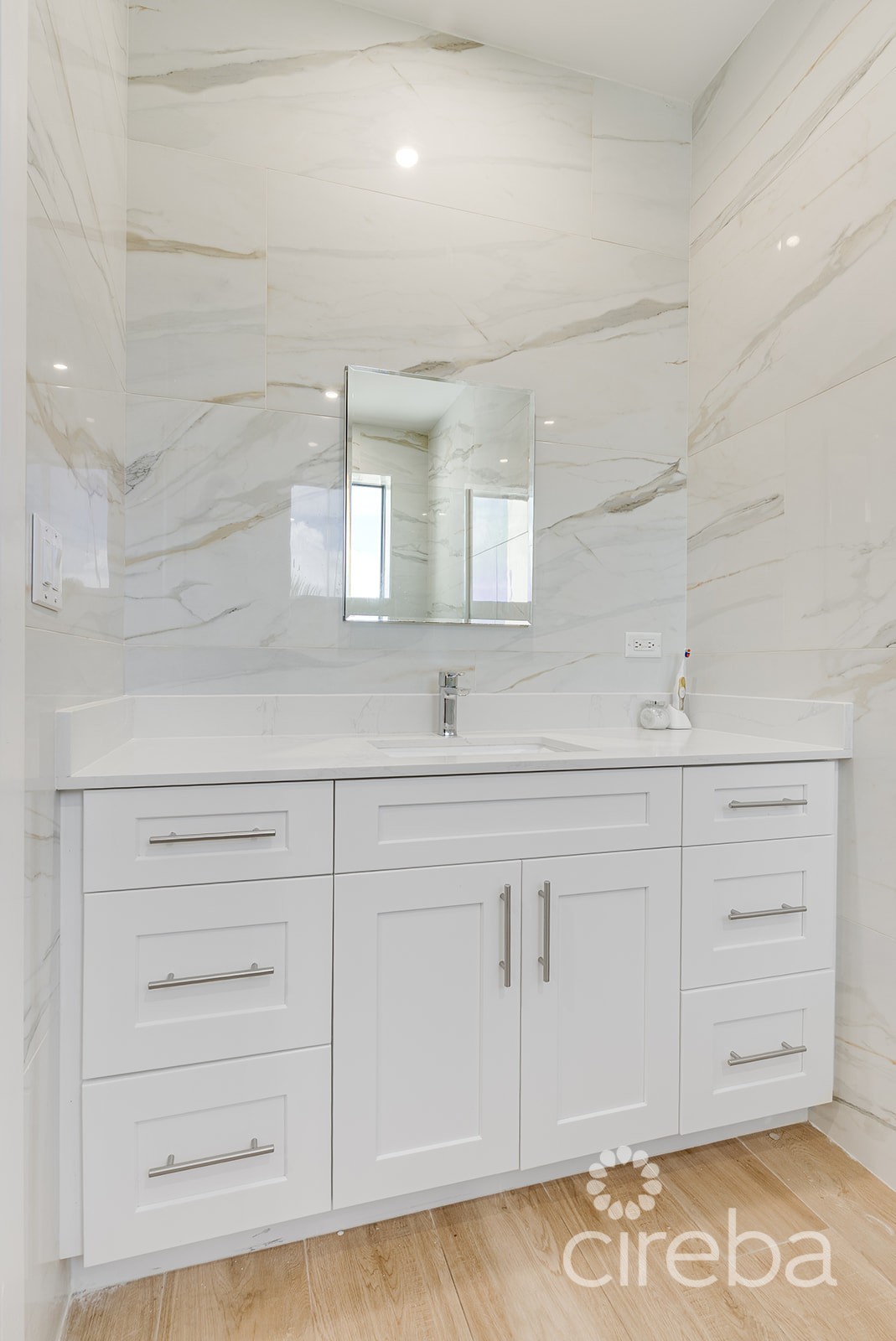 Royal Palms - 5 Bedroom Estate W/rental Unit - Image 24