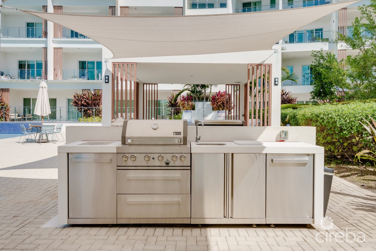 Aura #303 - Oceanfront 2 Bed Plus Den Townhouse Residence - Image 15
