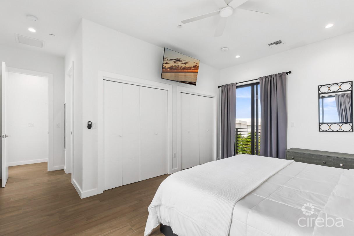 Allure 10, Waterfront Condo - Image 12