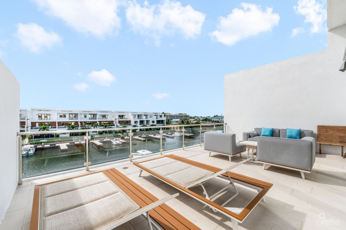 Arvia 3-bedroom Canal Front Unit With Dock - Image 16