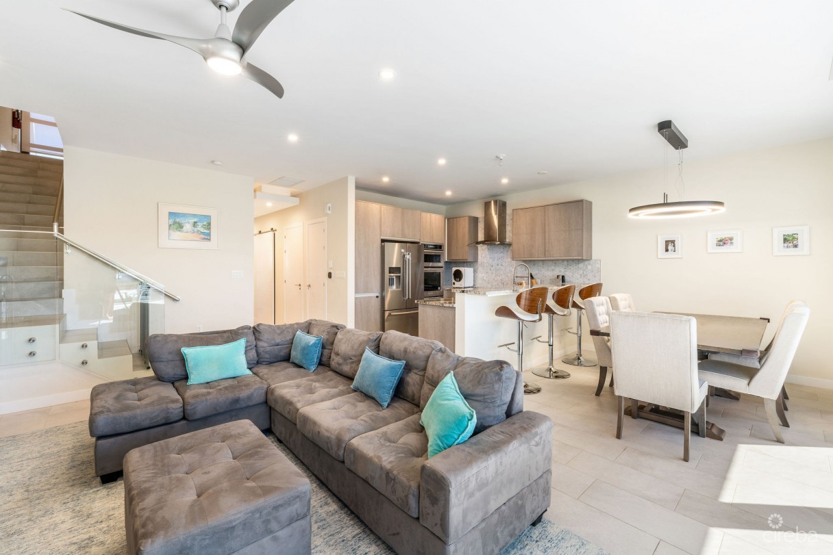 Arvia 3-bedroom Canal Front Unit With Dock - Image 10