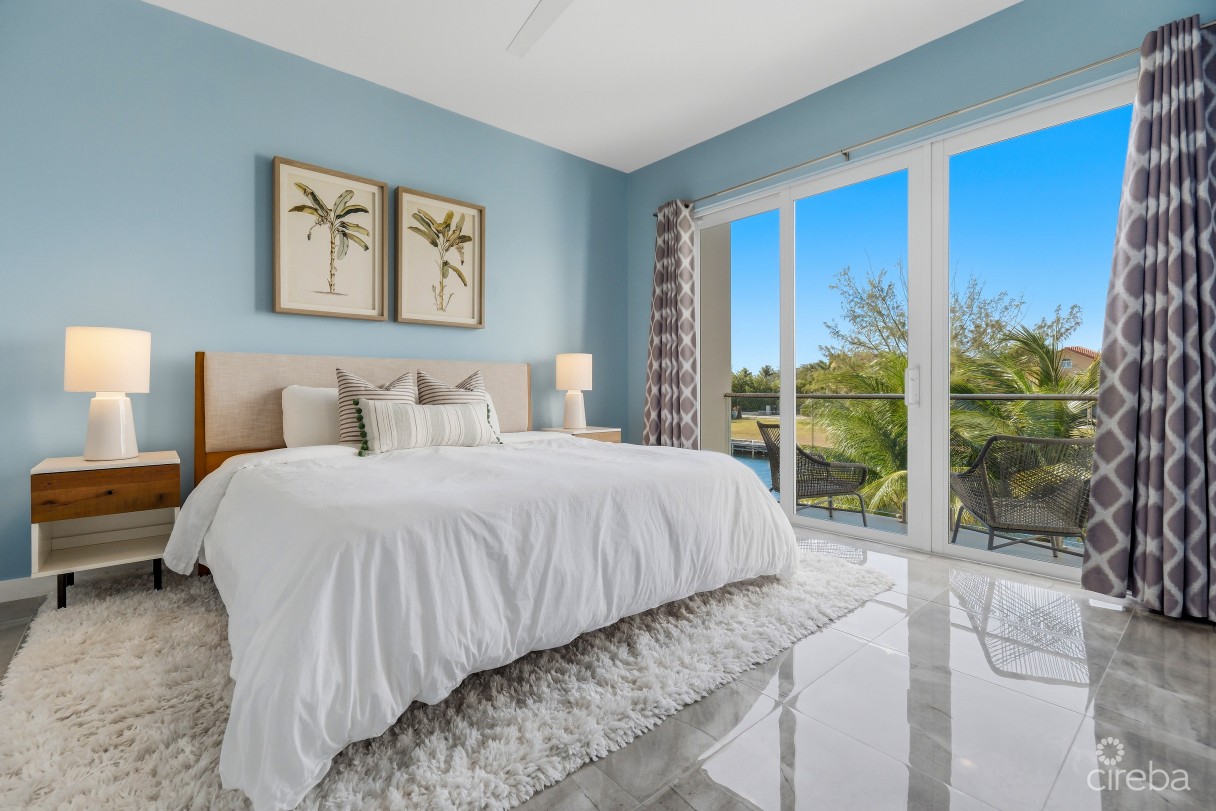 Twenty 40 Unit 15 - Image 14