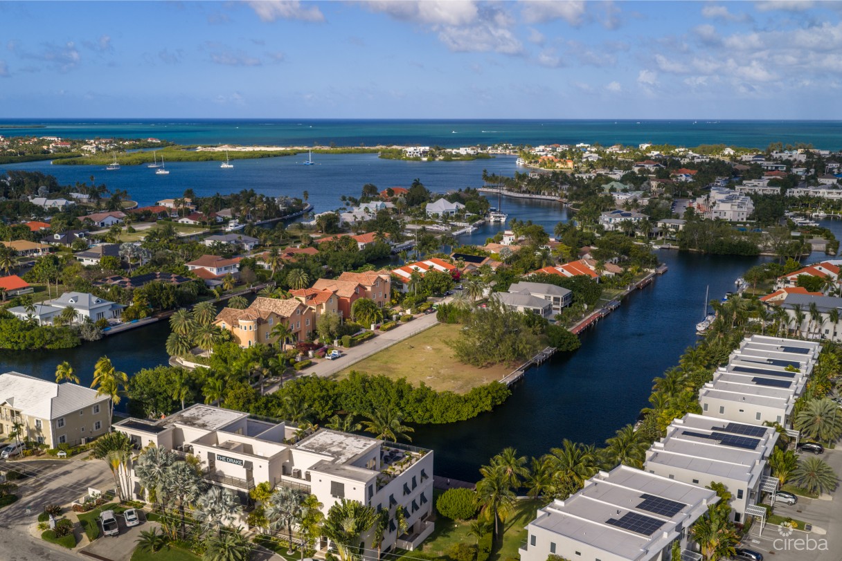 Twenty 40 Unit 15 - Image 23