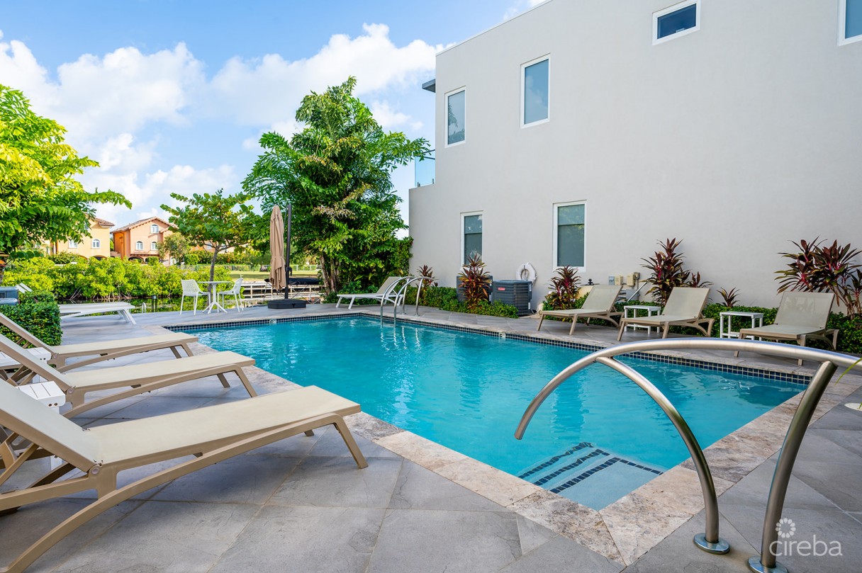 Twenty 40 Unit 15 - Image 28